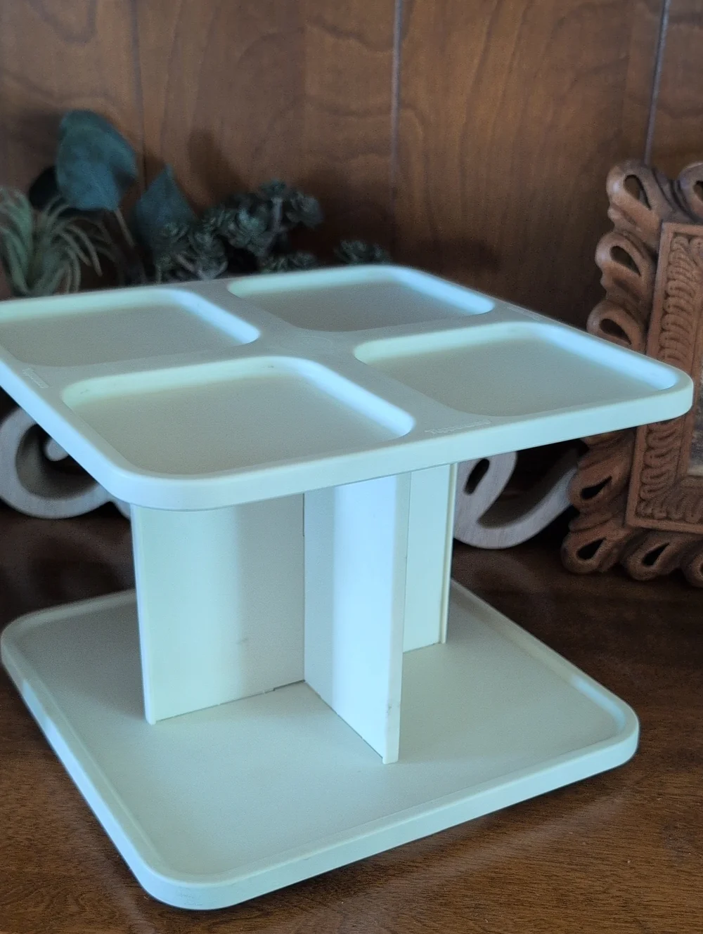 Tupperware Modular Mates Spice Carousel with 14  Shakers
